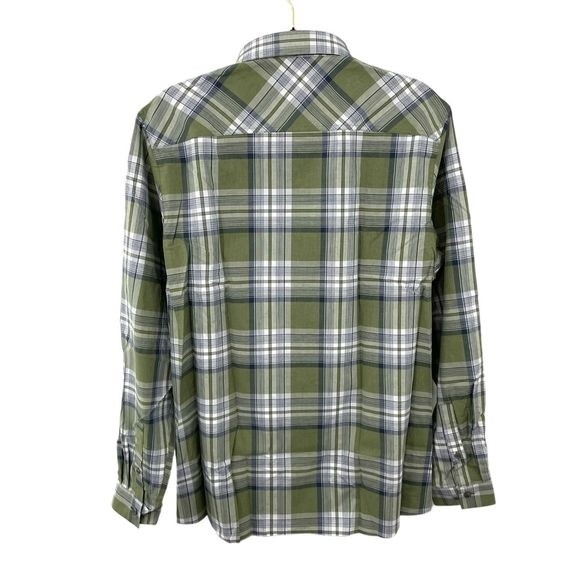 NWT Coast Men's Green "The Anchor Buttondown" Long Sleeve Shirt Size Medium - Picture 2 of 5